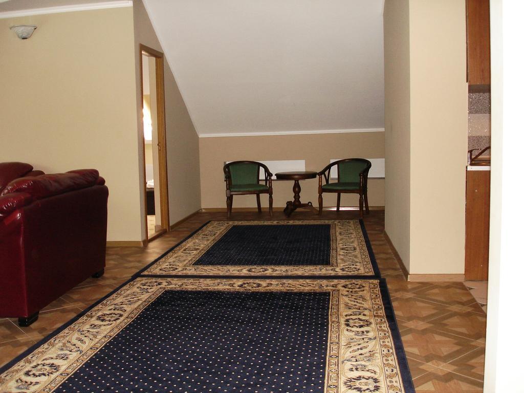 Chernivtsi Apartments Pokoj fotografie