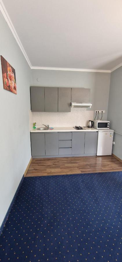 Chernivtsi Apartments Exteriér fotografie