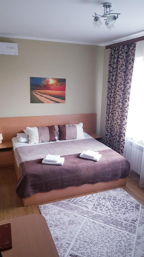 Chernivtsi Apartments Exteriér fotografie
